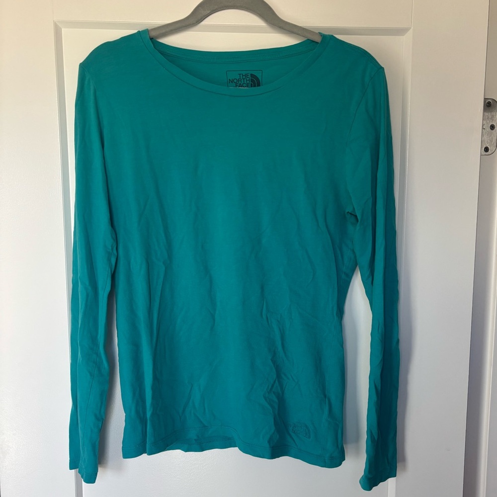 The North Face Women's teal Long Sleeve Tee 100% cotton